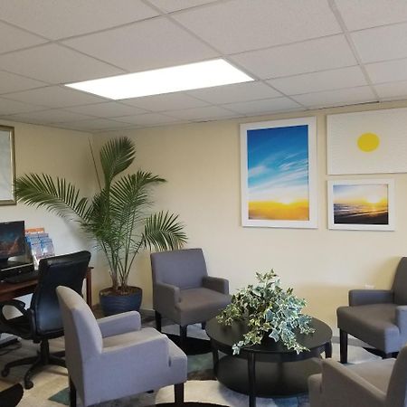 Days Inn By Wyndham Clearwater/Central Dış mekan fotoğraf